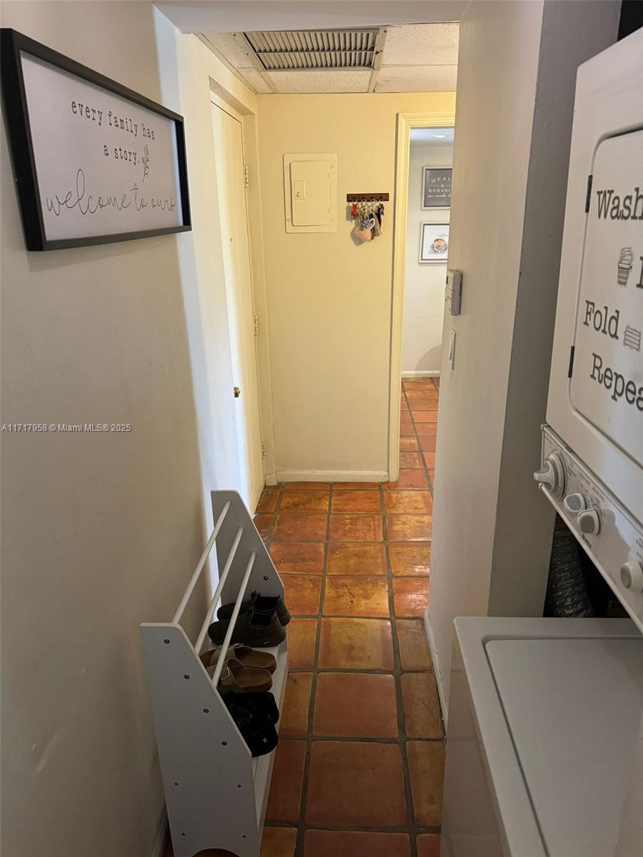 812 Southwest 9th St Circle, Unit 101 Boca Raton, FL 33486 - Photo 13 of 17 a bathroom with a shower