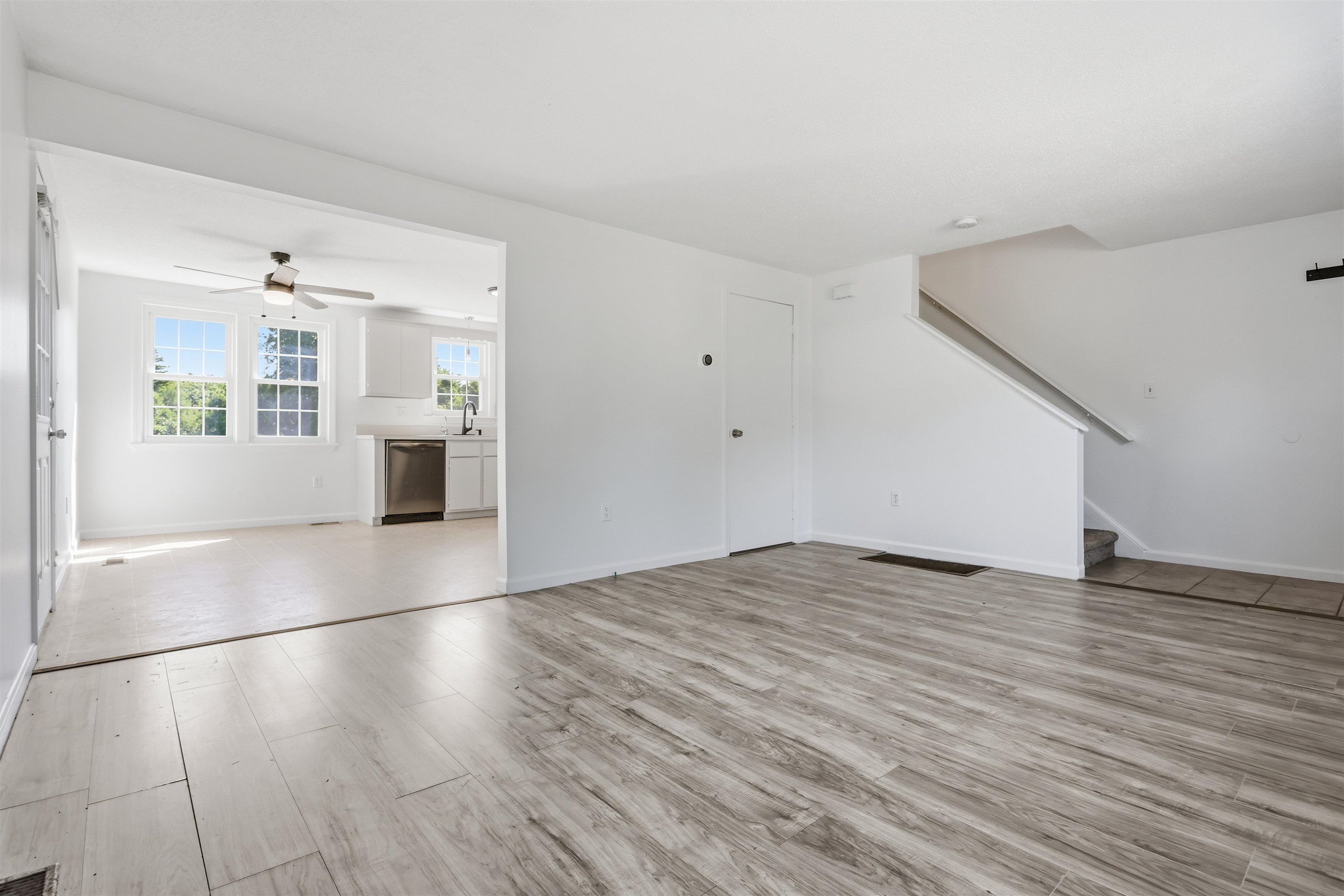 17 Juniper Road, Unit L Derry, NH 03038 - Photo 2 of 25 Gallery Image 2