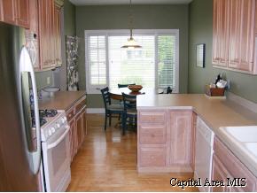 2726 Kitty Hawk Court Springfield, IL 62711 - Photo 5 of 8