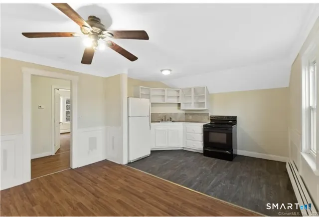 $1,600 | 204 Main Street, Sterling, CT 06377