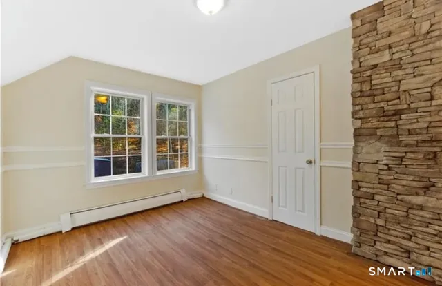 $1,600 | 204 Main Street, Sterling, CT 06377