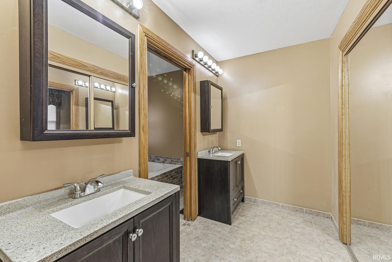 10227 Jefferson Road Osceola, IN 46561 - Photo 17 of 36