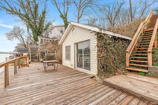 $559,900 | 10227 Jefferson Road, Osceola, IN 46561