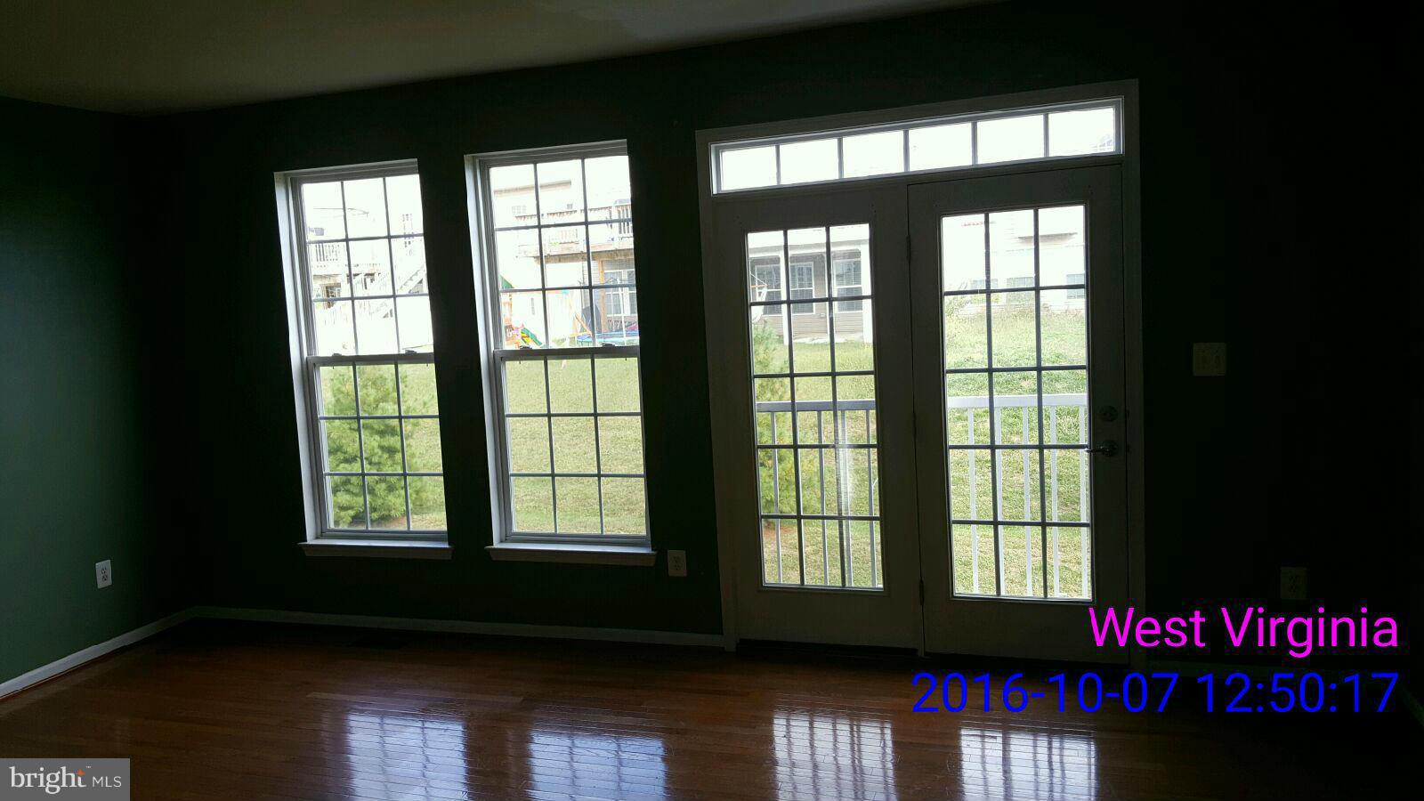 18 Streamside Place Falling Waters, WV 25419 - Photo 12 of 28 Interior (General)