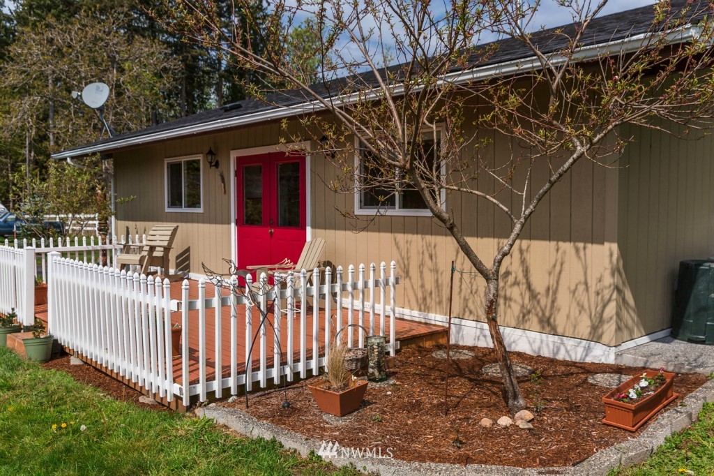 2696 North Shore Road Bellingham, WA 98226 - Photo 5 of 16 Gallery Image 5