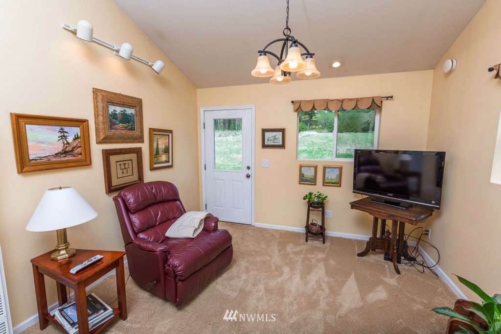 2696 North Shore Road Bellingham, WA 98226 - Photo 6 of 16 Gallery Image 6