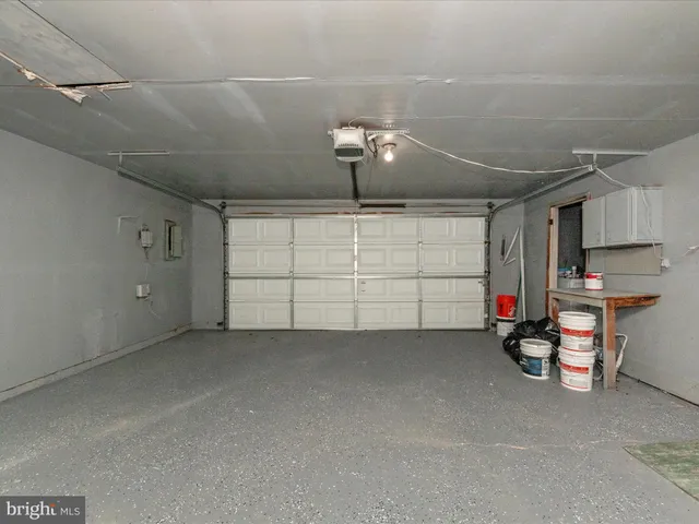 a view of a garage