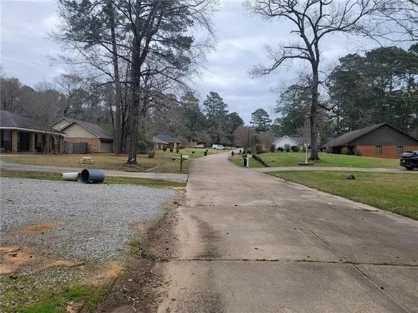 $99,500 | 0 Spring Creek Drive, Pineville, LA 71360