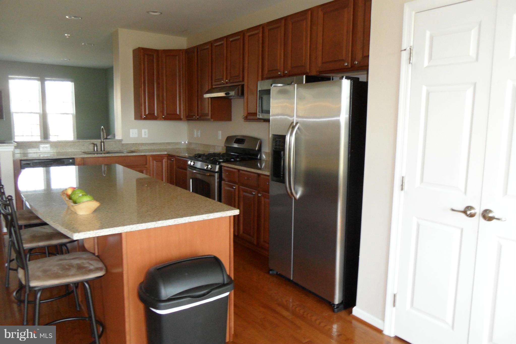 2067 Spring Run Circle Frederick, MD 21702 - Photo 11 of 30 Kitchen