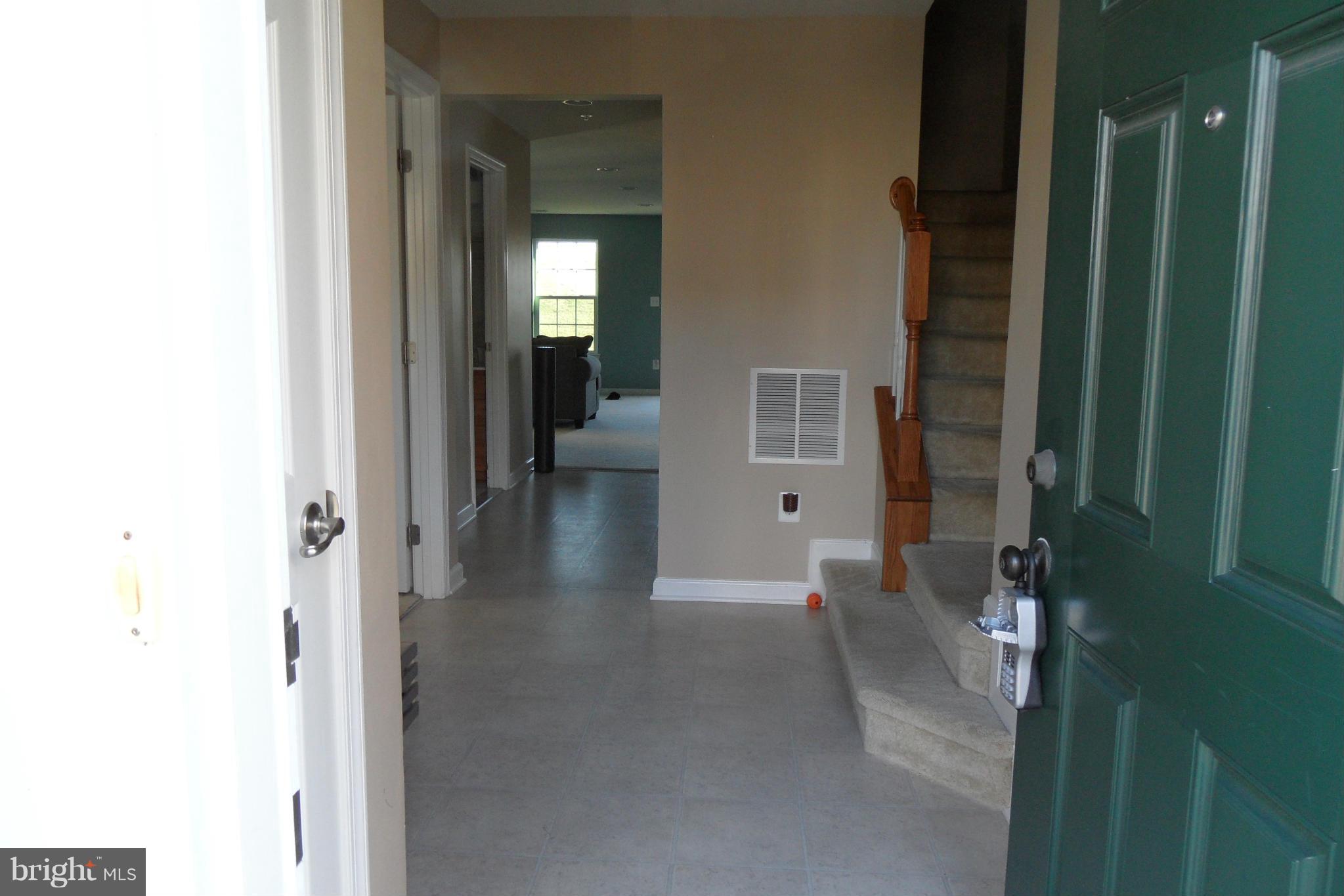 2067 Spring Run Circle Frederick, MD 21702 - Photo 3 of 30 Interior (General)