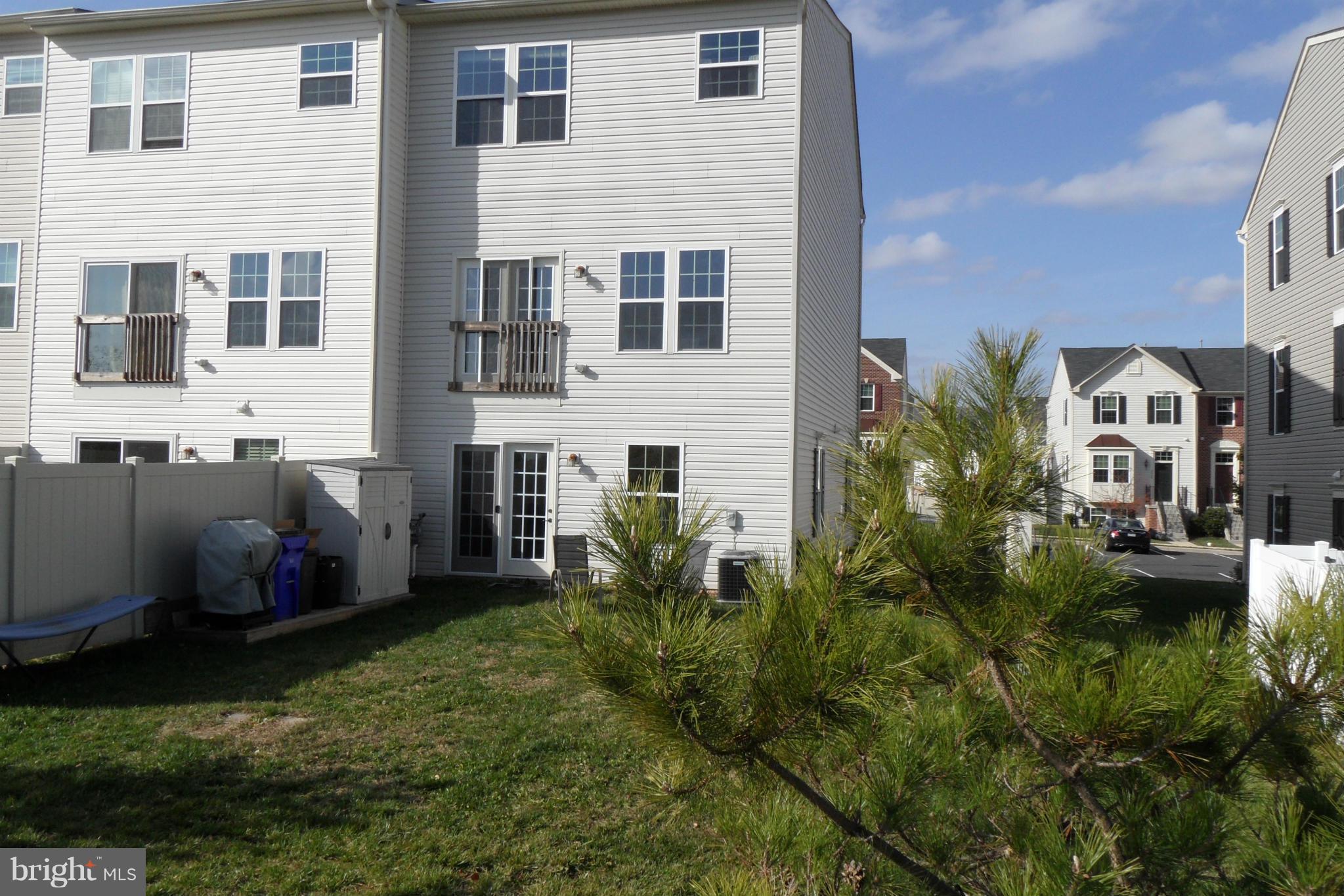 2067 Spring Run Circle Frederick, MD 21702 - Photo 24 of 30 Exterior (Rear)