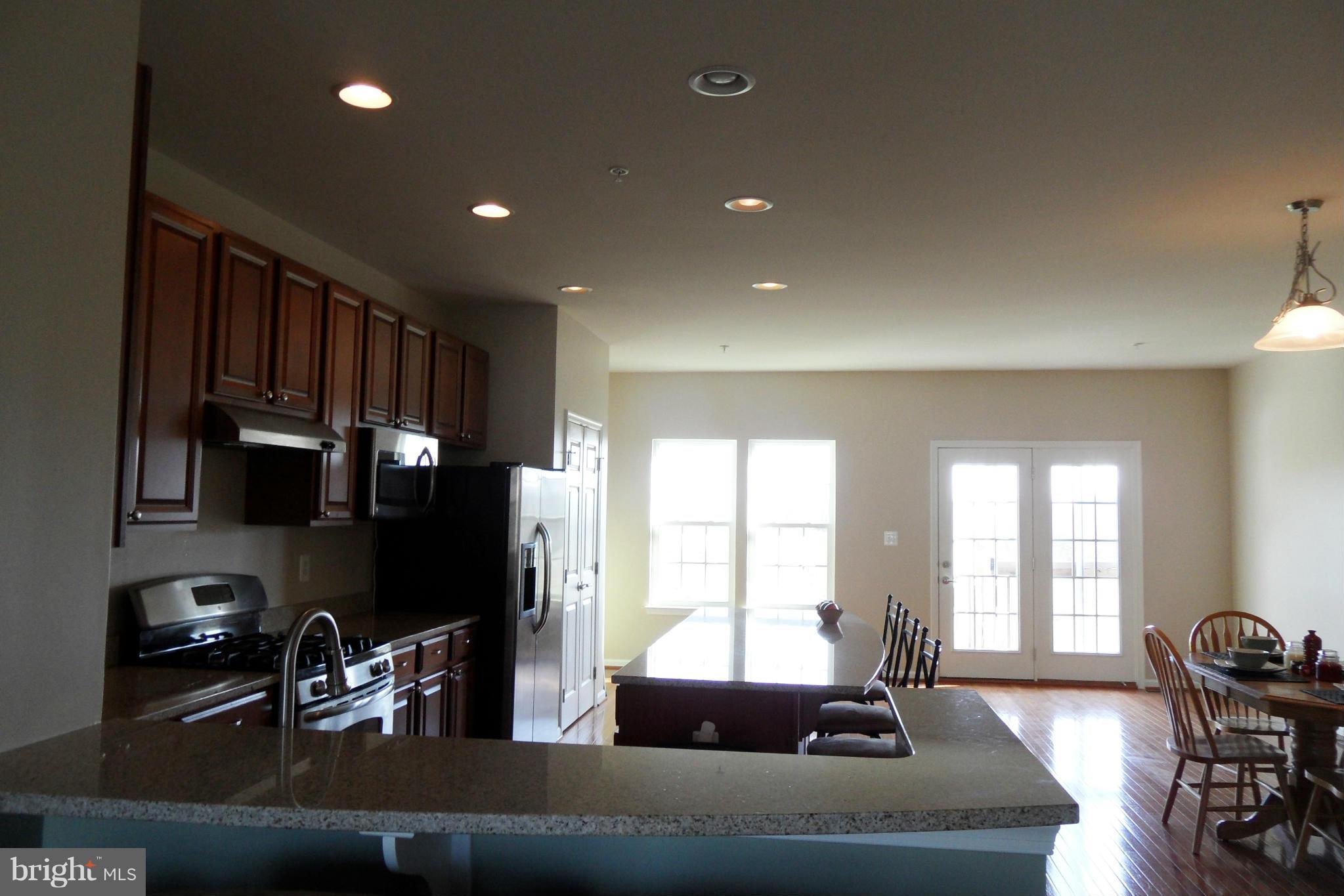 2067 Spring Run Circle Frederick, MD 21702 - Photo 8 of 30 Kitchen