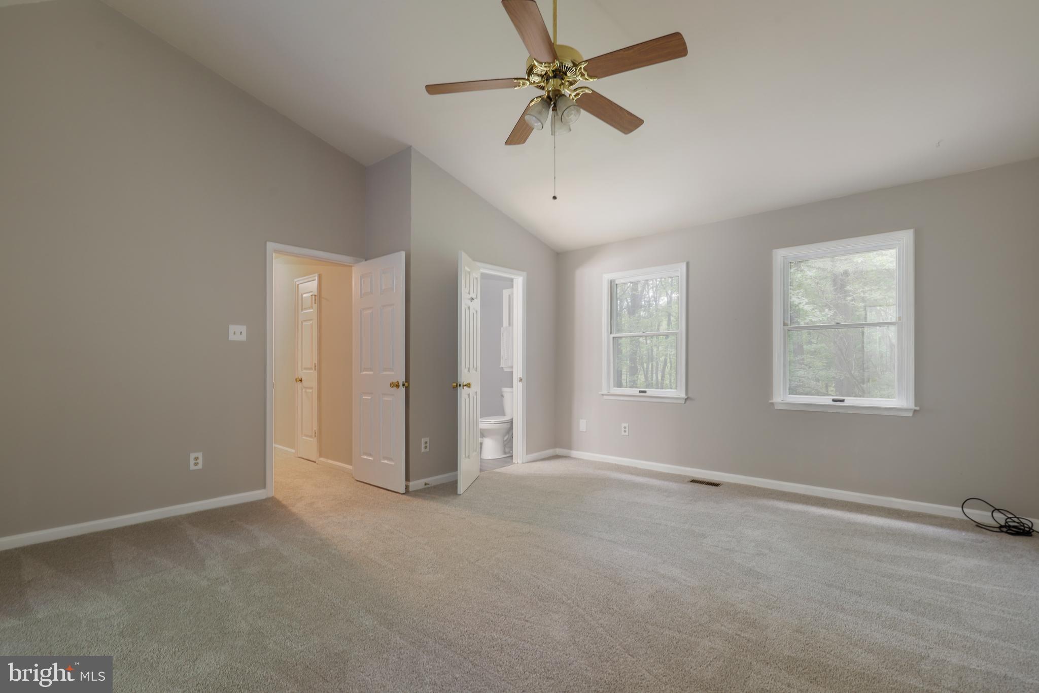 5769 Pendleton Lane Warrenton, VA 20187 - Photo 27 of 47 Primary bedroom