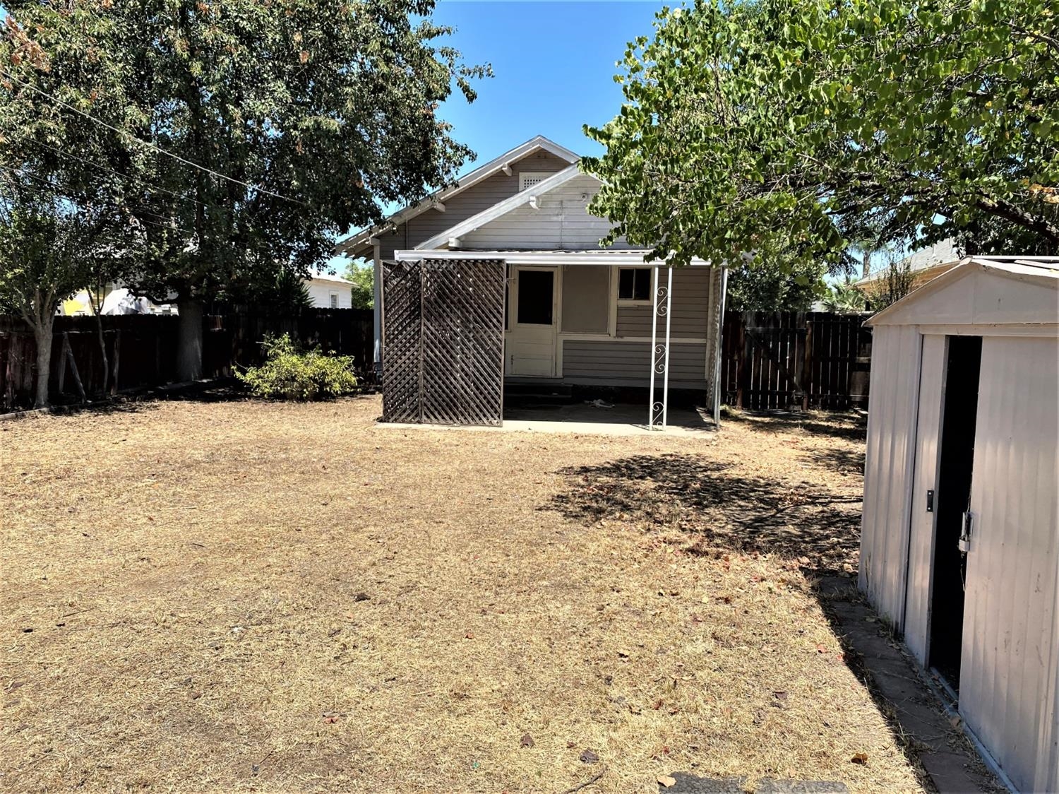 1211 D Street Reedley, CA 93654 - Photo 15 of 15