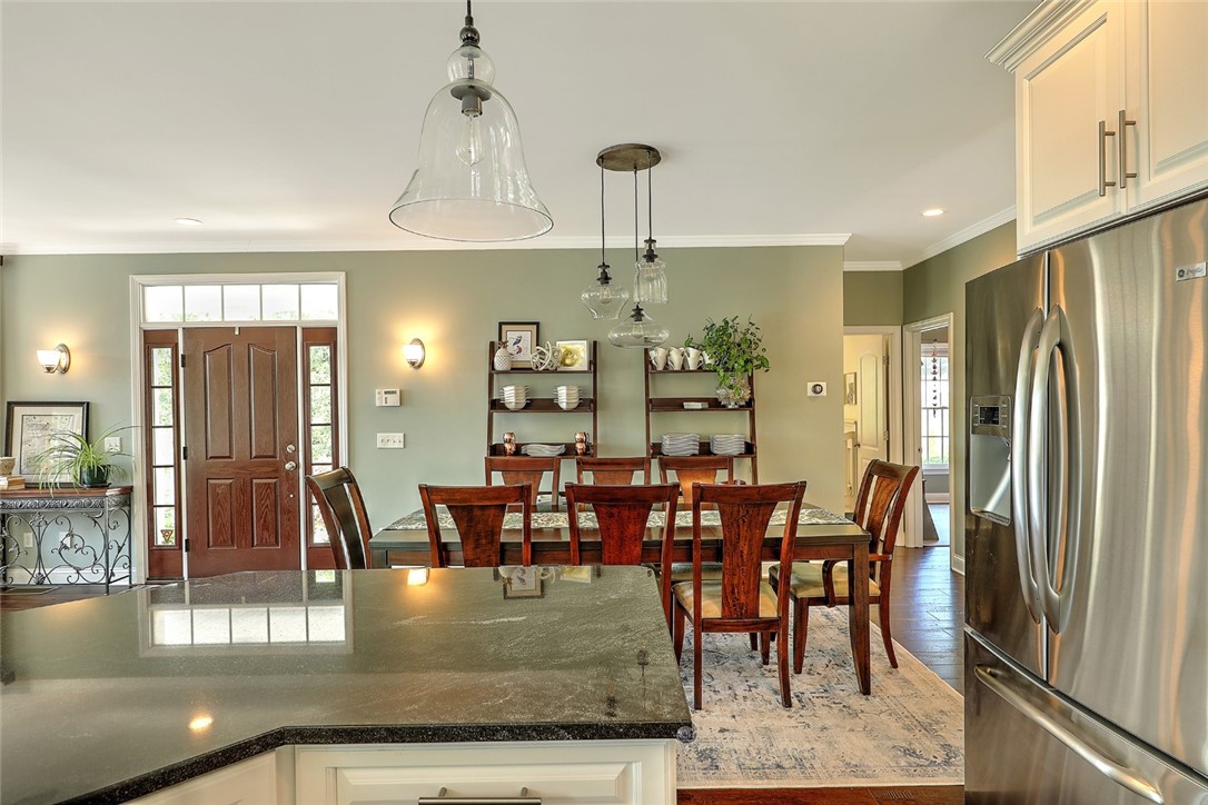 5 Ridgeland Road Smithfield, RI 02917 - Photo 26 of 48