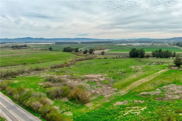$4,000,000 | 31 Cabrillo Highway, Santa Maria, CA 93455