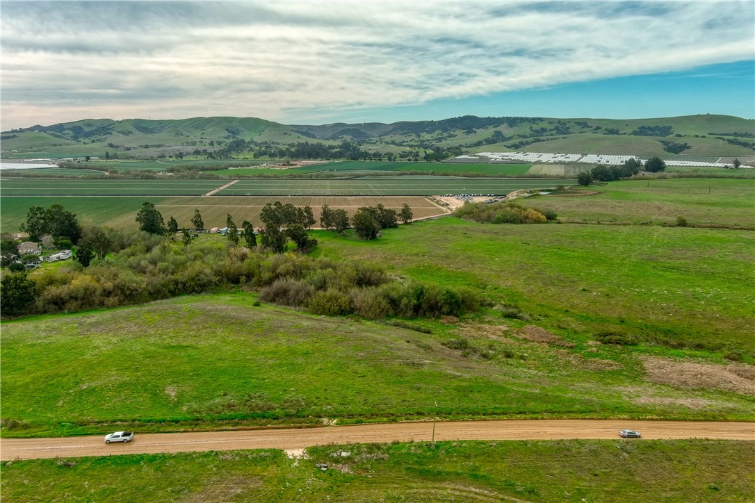 31 Cabrillo Highway Santa Maria, CA 93455 - Photo 31 of 44 a view of a lake with a houses