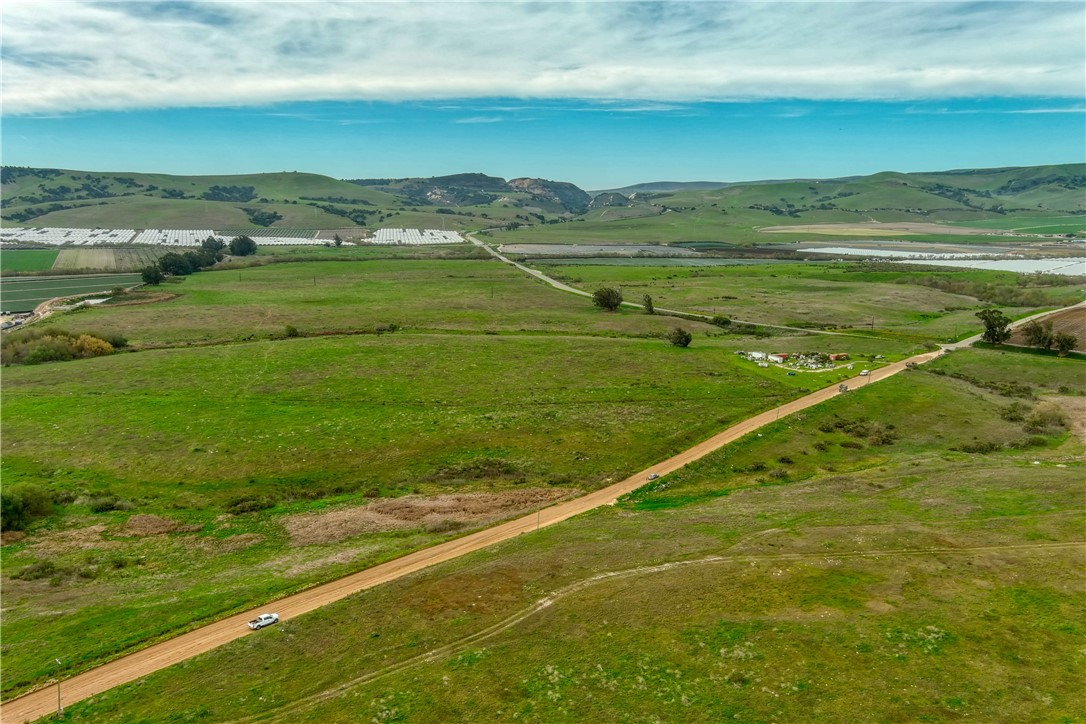 31 Cabrillo Highway Santa Maria, CA 93455 - Photo 33 of 44 a view of an ocean and a mountain