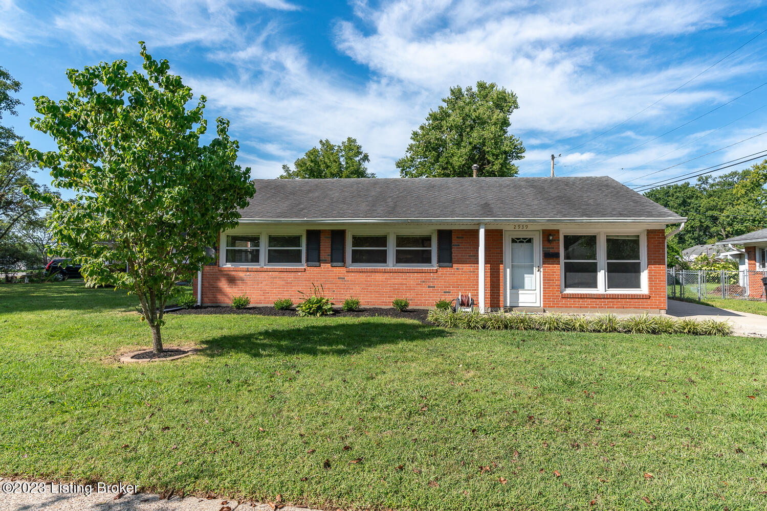 2939 Rio Rita Avenue Louisville, KY 40220 - Photo 2 of 38 002-2939-2