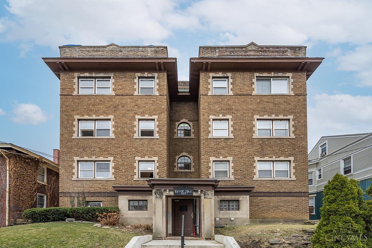 825 William Howard Taft Road, Unit 2 Cincinnati, OH 45206 - Photo 1 of 7