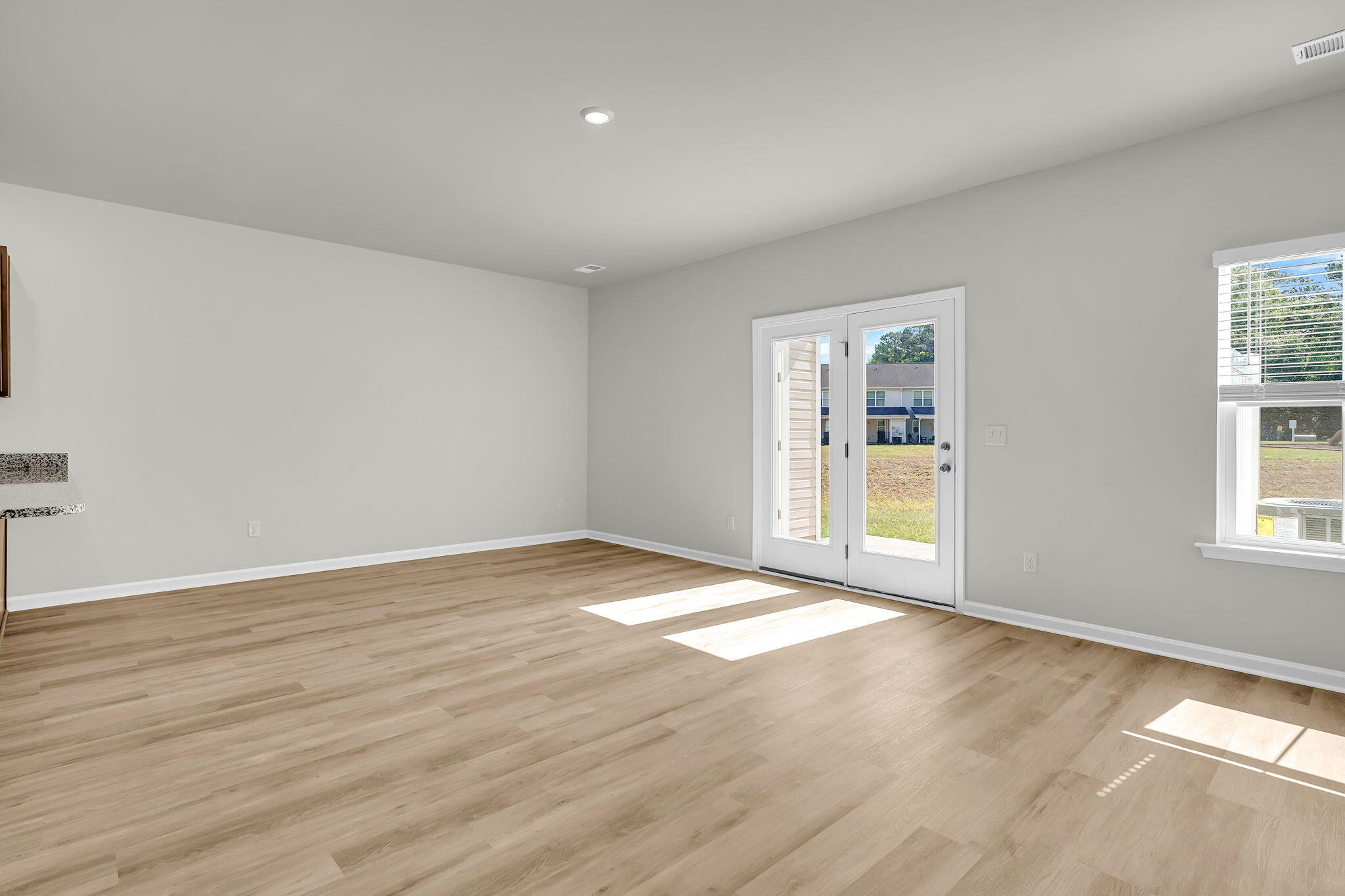 221 Harding Lane Goose Creek, SC 29445 - Photo 12 of 75 DINING