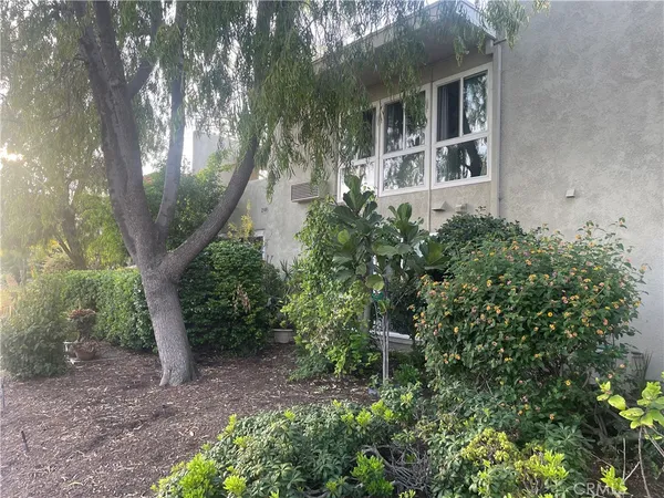$349,900 | 2189 Via Mariposa East, Unit Q, Laguna Woods, CA 92637