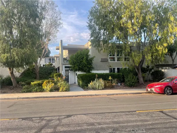 $349,900 | 2189 Via Mariposa East, Unit Q, Laguna Woods, CA 92637