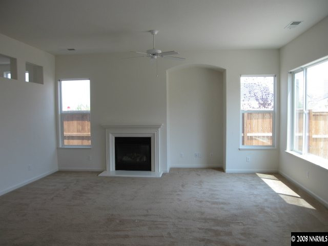 1698 Arboleda Drive Reno, NV 89521 - Photo 5 of 9 Photo 5
