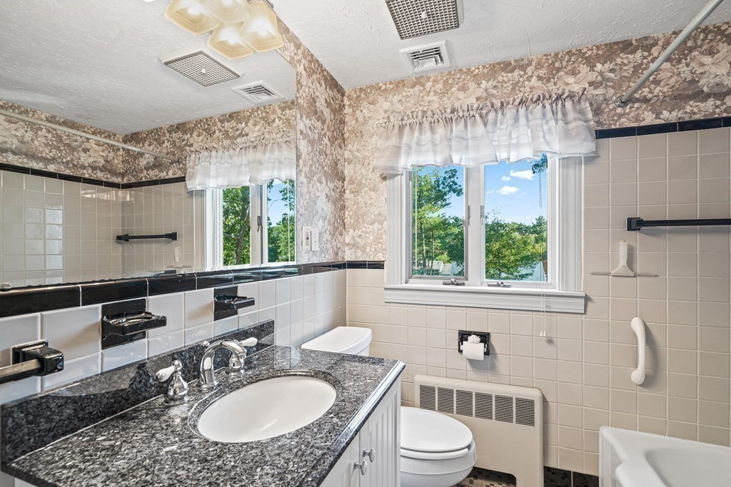 12 Melch Road Lynnfield, MA 01940 - Photo 15 of 33 Gallery Image 15