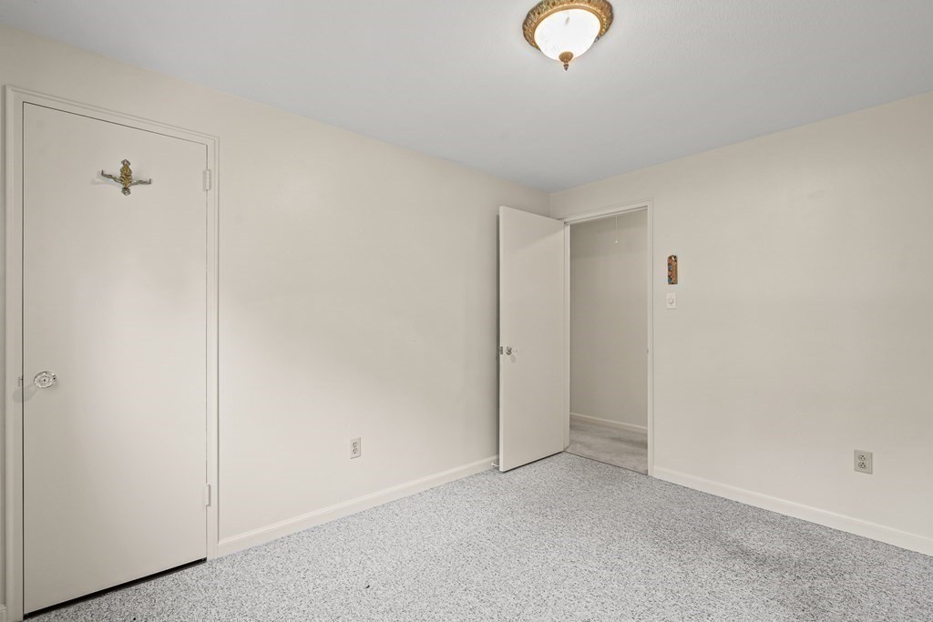 12 Melch Road Lynnfield, MA 01940 - Photo 17 of 33 Gallery Image 17