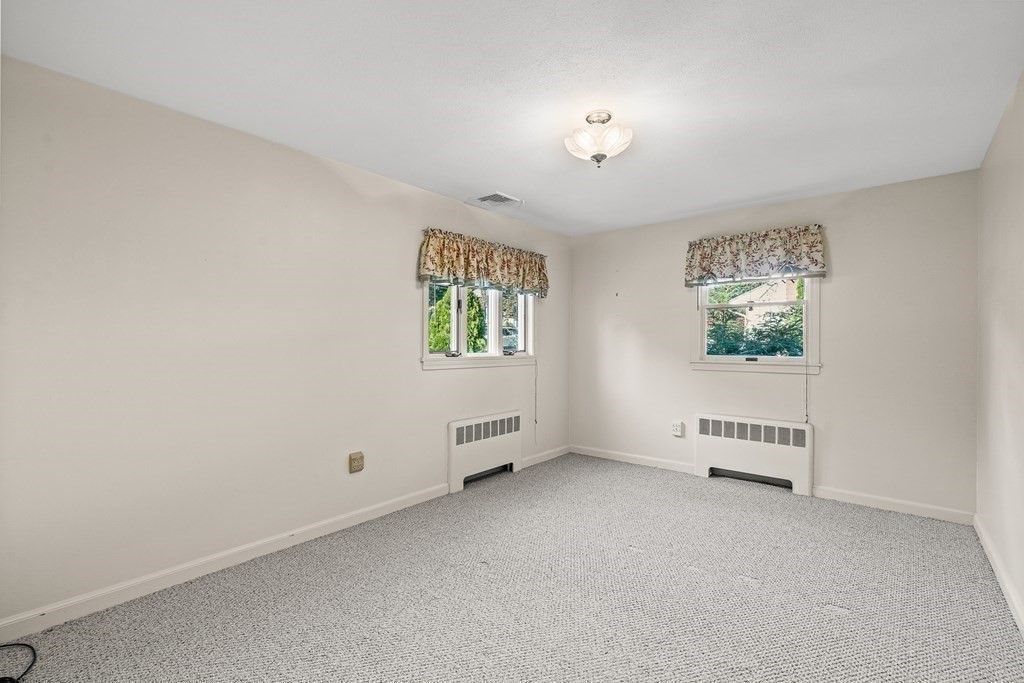 12 Melch Road Lynnfield, MA 01940 - Photo 18 of 33 Gallery Image 18