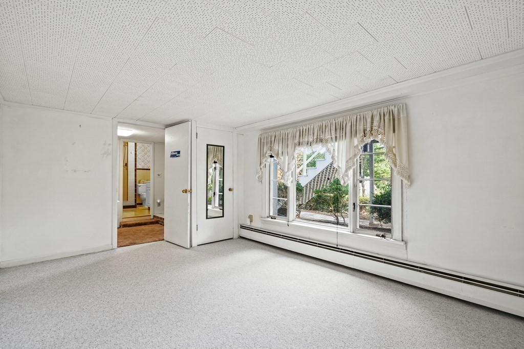 12 Melch Road Lynnfield, MA 01940 - Photo 28 of 33 Gallery Image 28