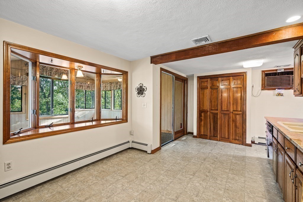 12 Melch Road Lynnfield, MA 01940 - Photo 8 of 33 Gallery Image 8
