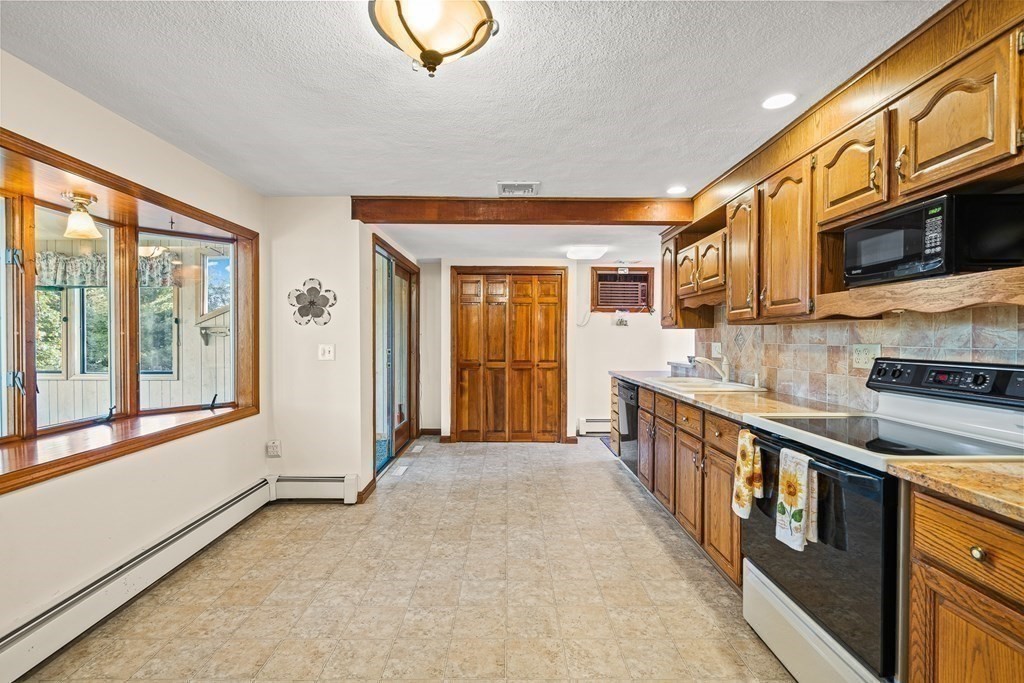 12 Melch Road Lynnfield, MA 01940 - Photo 10 of 33 Gallery Image 10