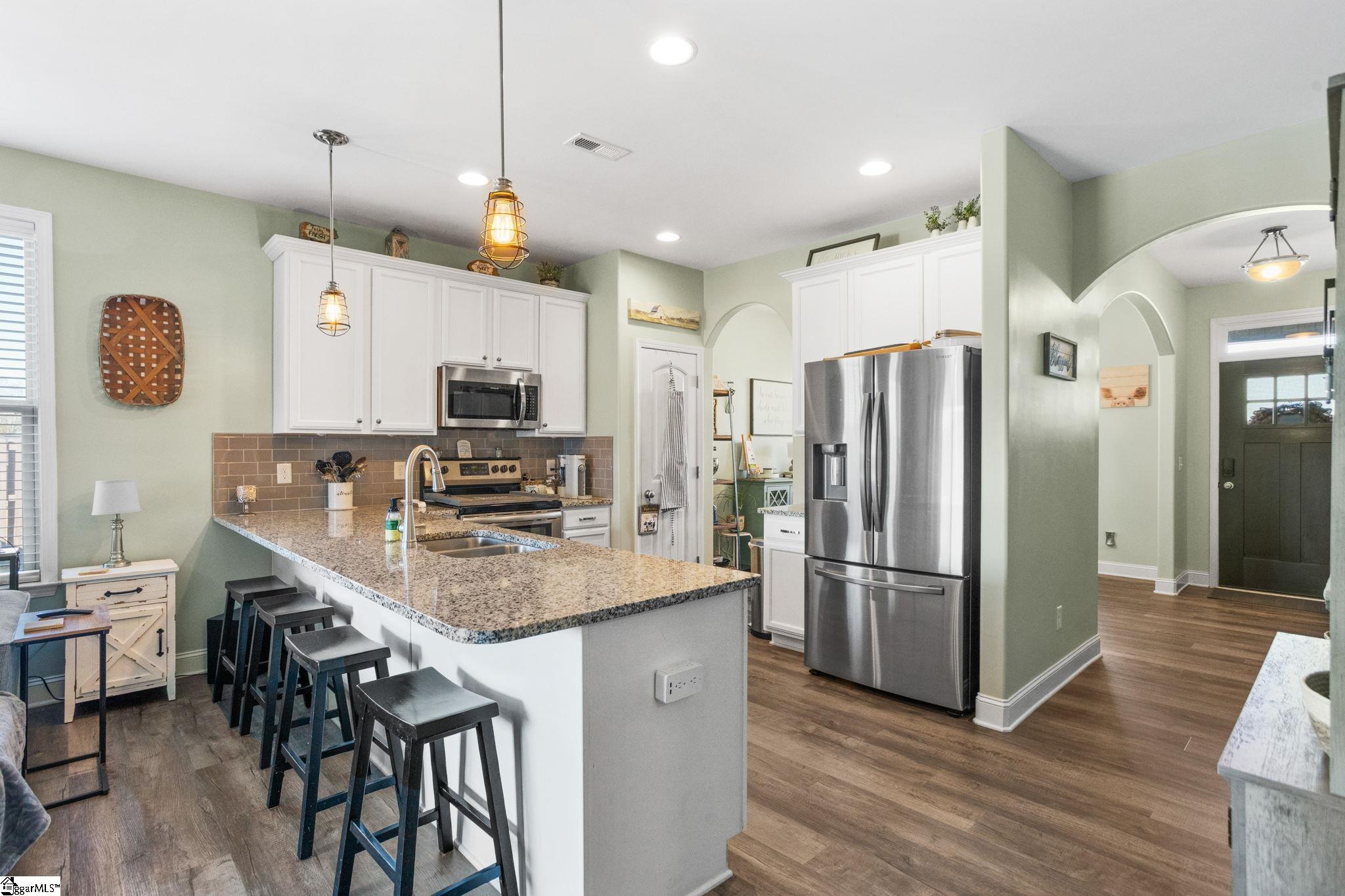 512 Presley Court Greer, SC 29651 - Photo 6 of 37