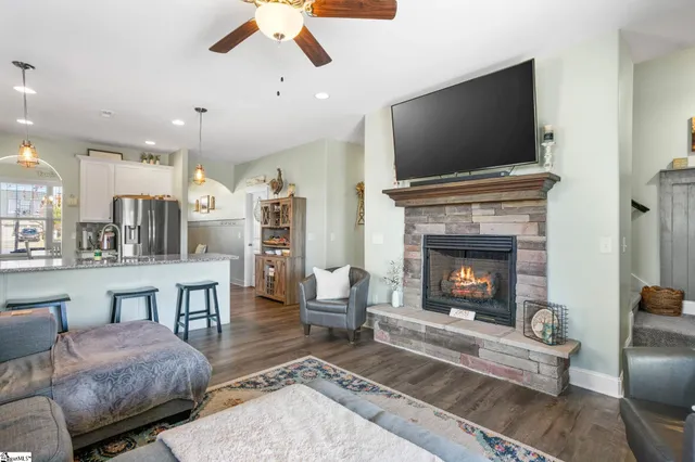 $419,900 | 512 Presley Court, Greer, SC 29651