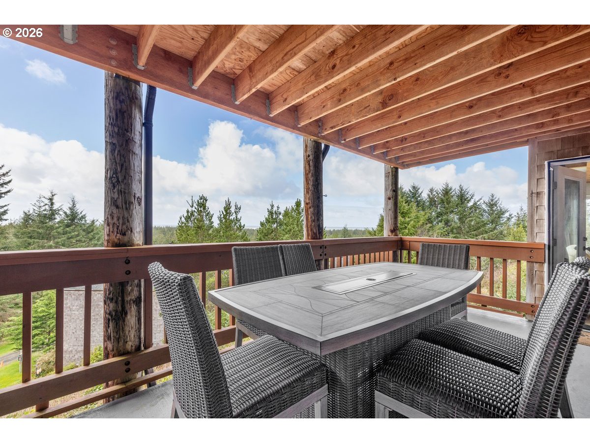 2801 Willows Road, Unit 8 Seaview, WA 98644 - Photo 6 of 22 Deck