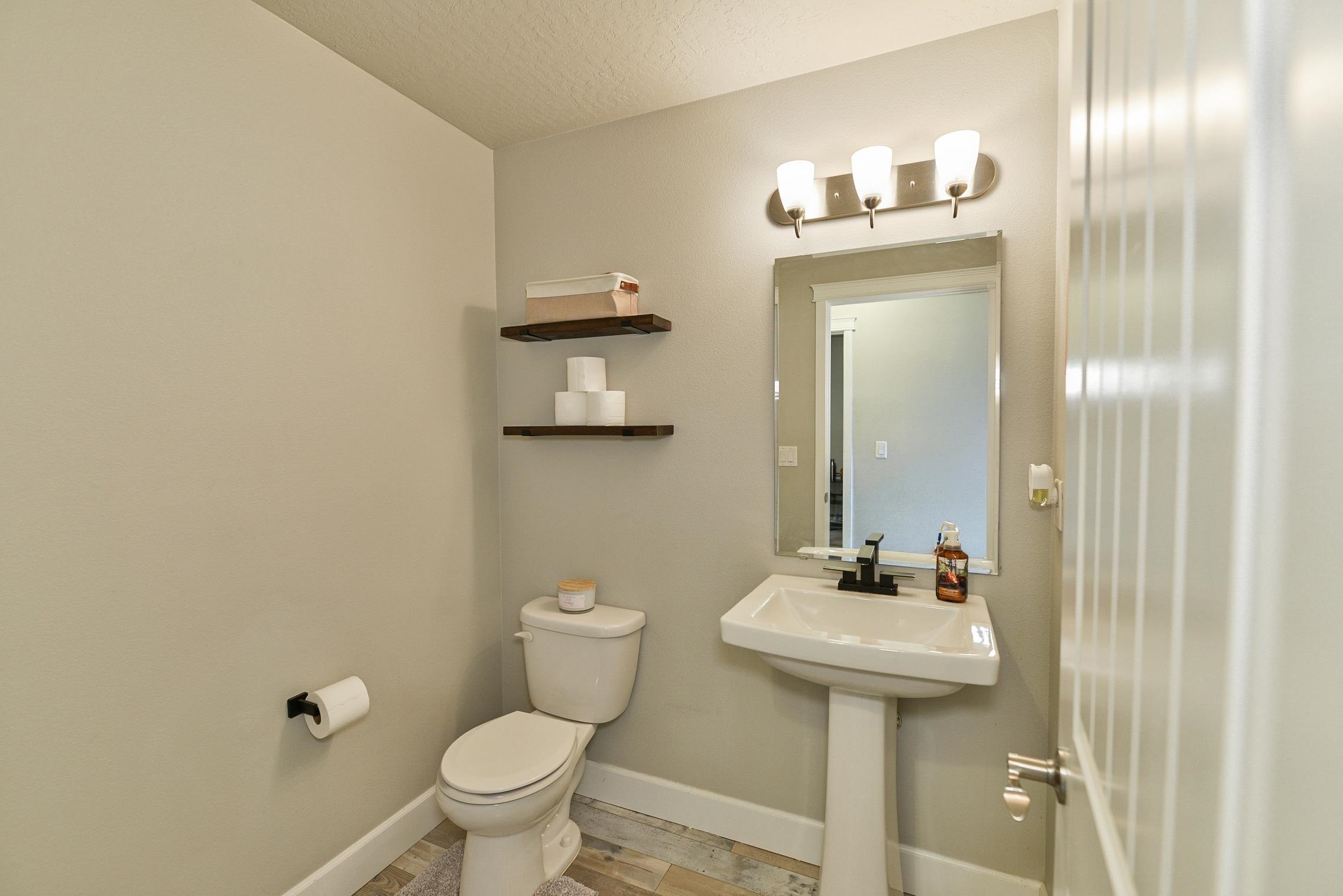 2820 Helens Lane Spokane, WA 99208 - Photo 13 of 44