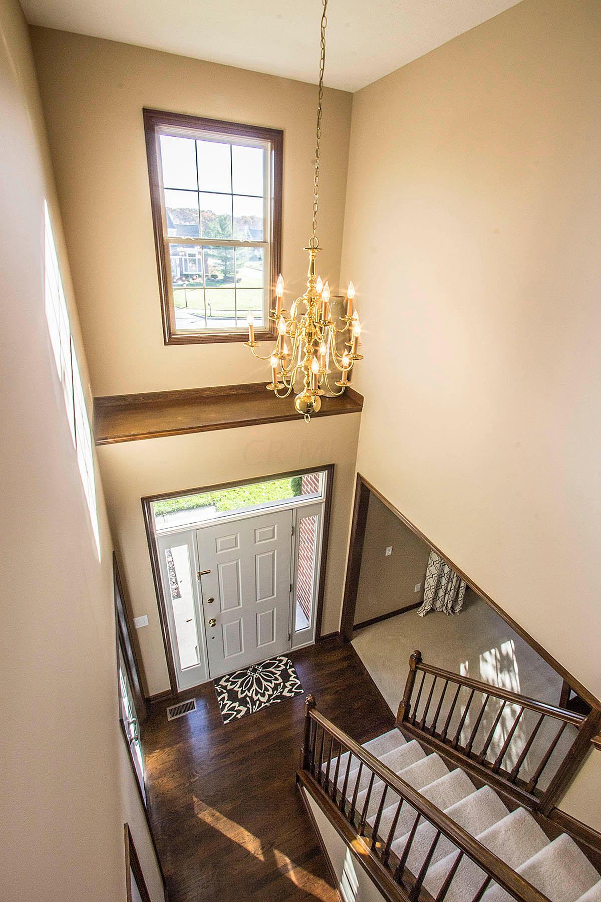 525 Ridge View Court Powell, OH 43065 - Photo 2 of 25 Gallery Image 2
