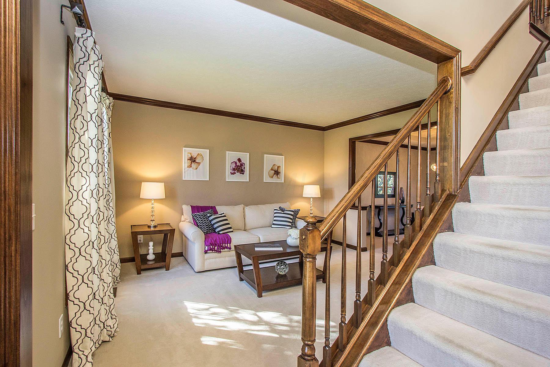 525 Ridge View Court Powell, OH 43065 - Photo 3 of 25 Gallery Image 3