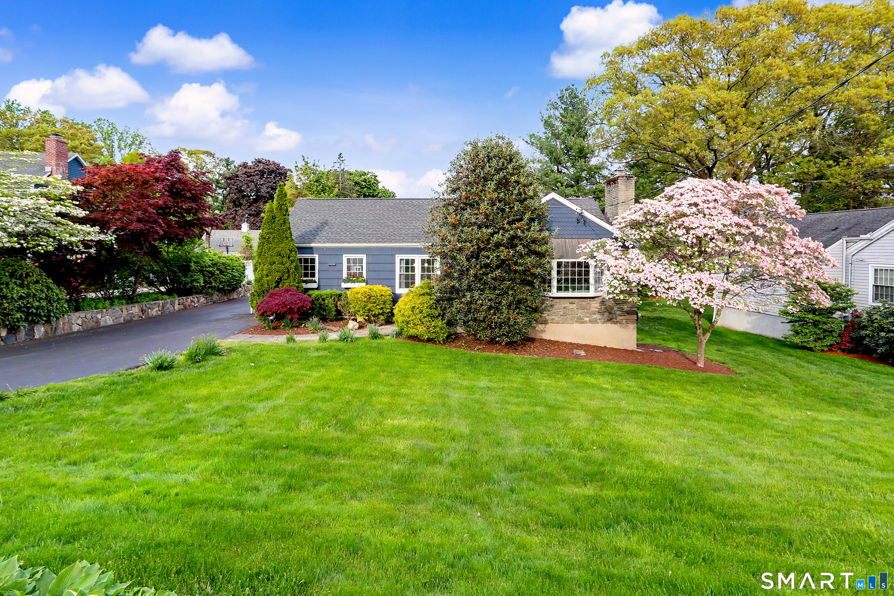 1747 Jennings Road Fairfield, CT 06824 - Photo 1 of 35