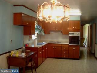 458 Middletown Road Media, PA 19063 - Photo 4 of 6