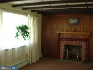 458 Middletown Road Media, PA 19063 - Photo 5 of 6
