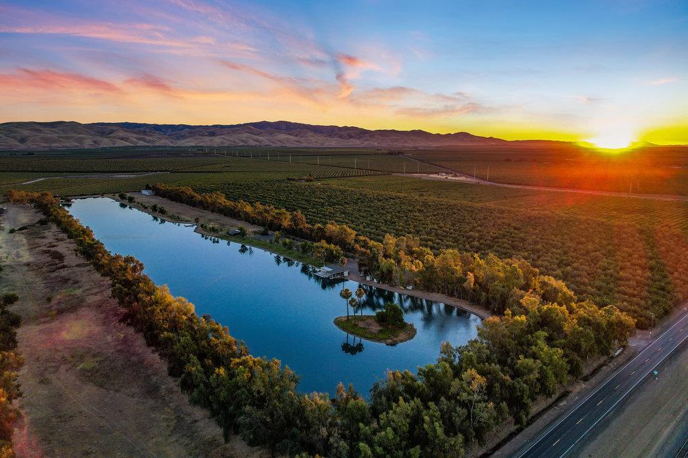 10037 Highway 33 Patterson, CA 95363 - Photo 18 of 19 a view of an ocean and a mountain