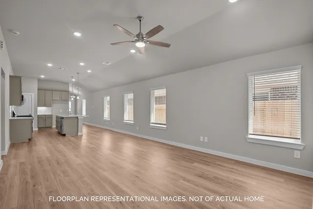 $349,990 | 30814 Newcomb Lndg Lane, Waller, TX 77484