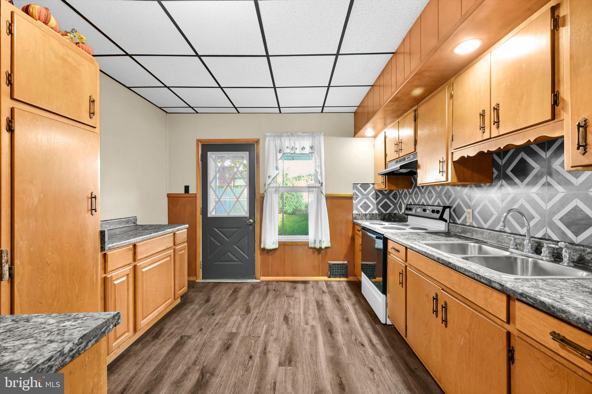 1802 Elk Avenue Pottsville, PA 17901 - Photo 10 of 31 Gallery Image 10