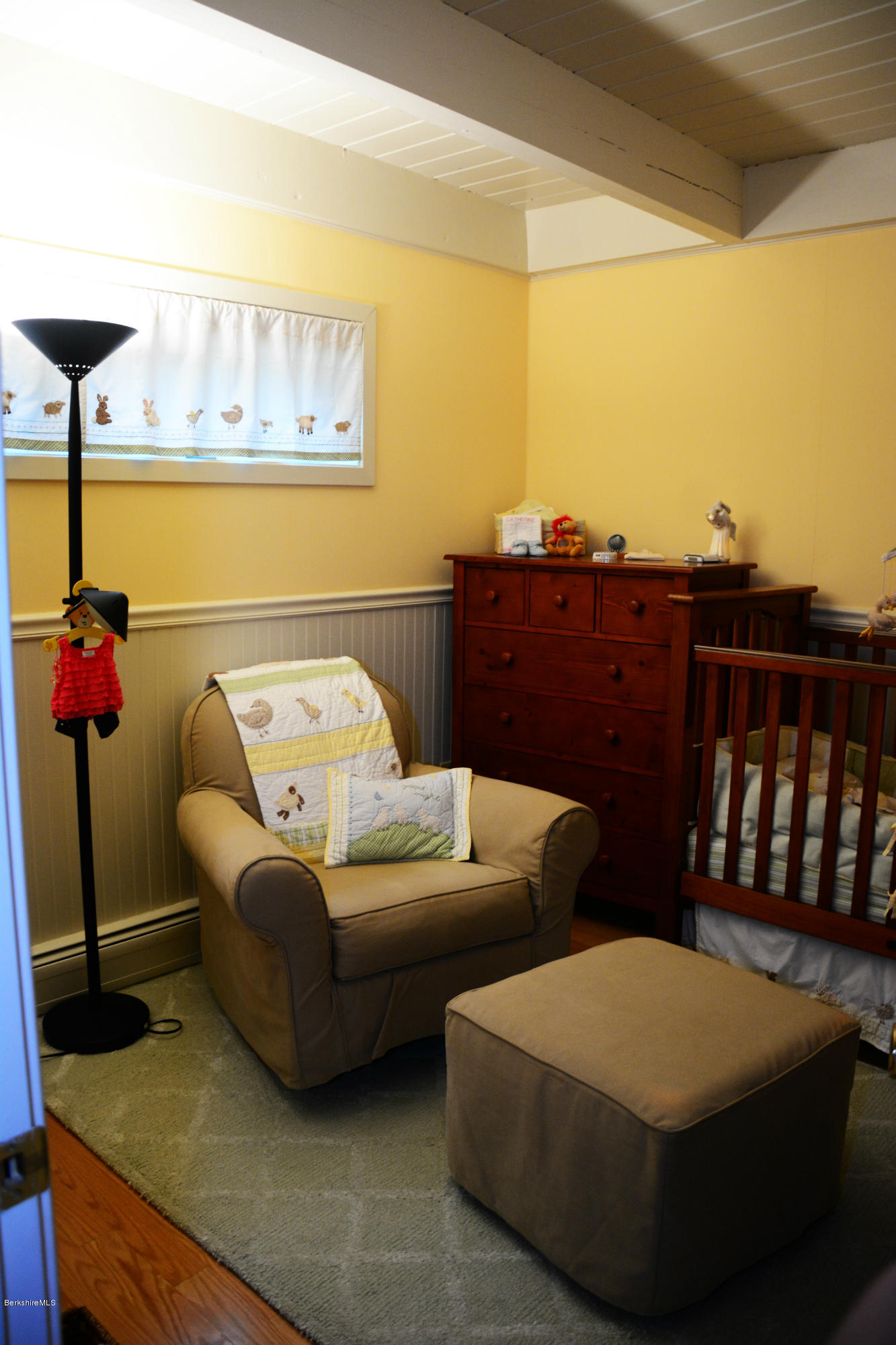 53 Roys Road New Ashford, MA 01237 - Photo 11 of 23 Nice Sitting area