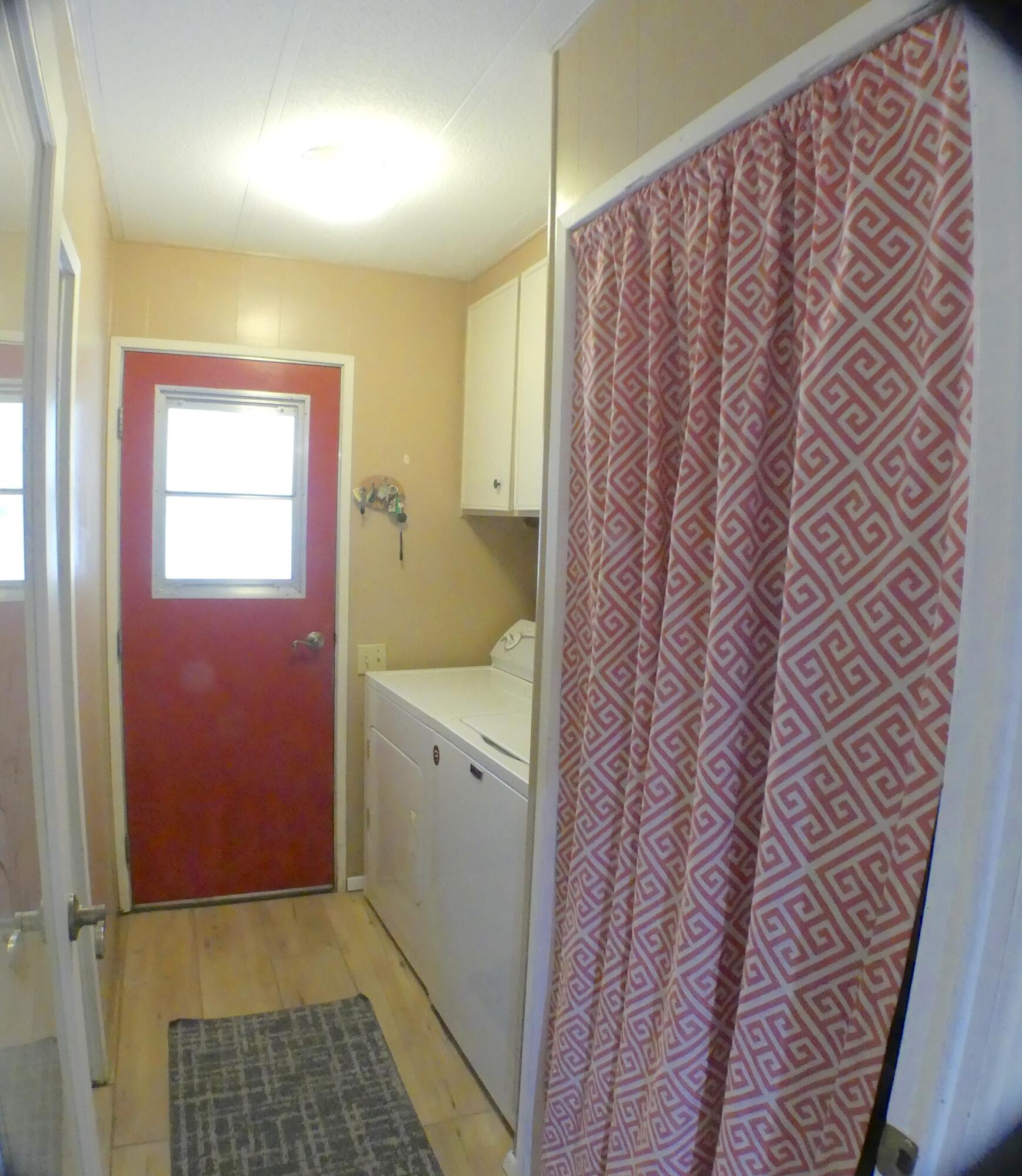 38181 Devils Canyon Drive Palm Desert, CA 92260 - Photo 16 of 29 Laund