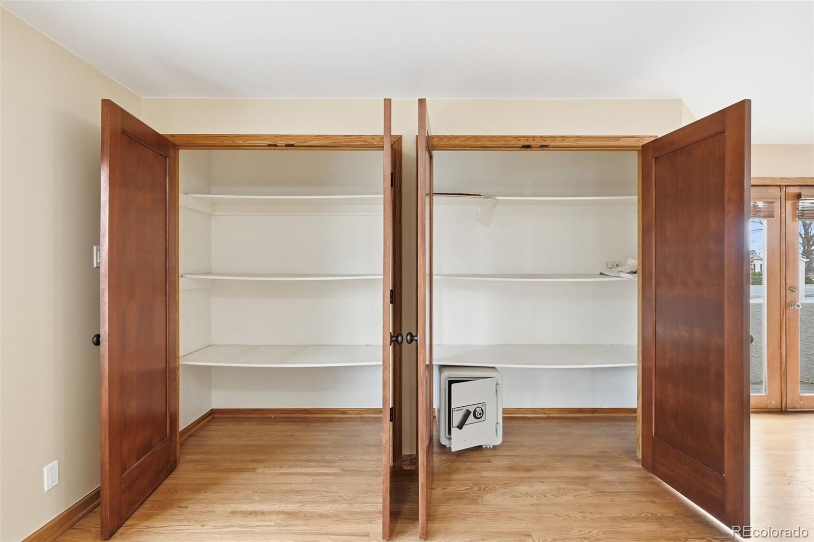 2002 West Ridge Road Littleton, CO 80120 - Photo 17 of 50 a view of an empty room