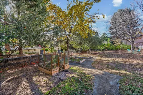 $935,000 | 2002 West Ridge Road, Littleton, CO 80120